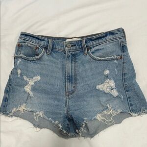 Abercrombie High Rise Mom Short, Distressed Denim, Women’s, Size 29/8